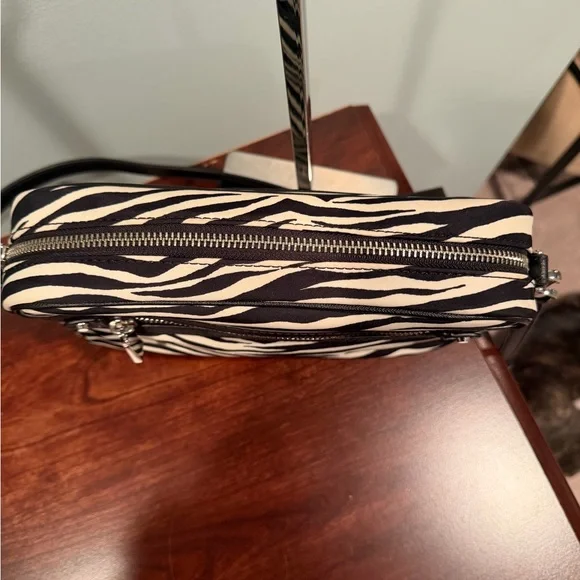 Michael Kors Zebra Print Bag with charm - Picture 6 of 10